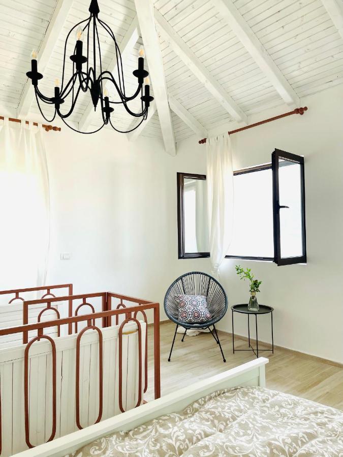 Chic Sea Front Apartment With Breathtaking Kotor Bay View Donji Stoliv Exteriör bild
